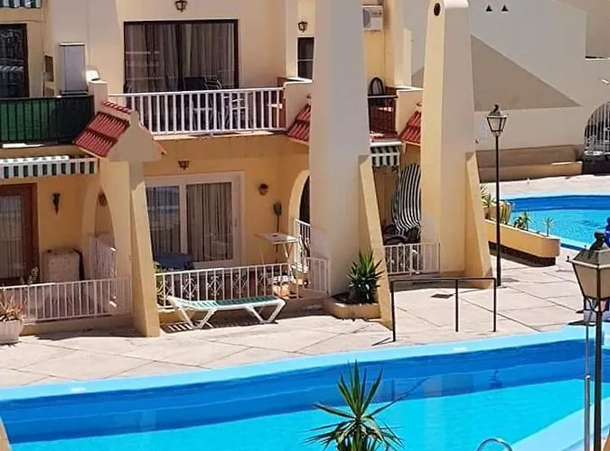 Mareverde 128 アパート アデヘ