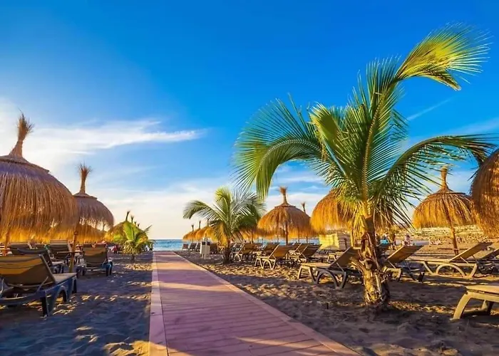 Mareverde 128 アパート アデヘ